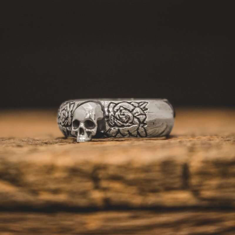 Aliança de Caveira - Skull of Bloom (Prata)