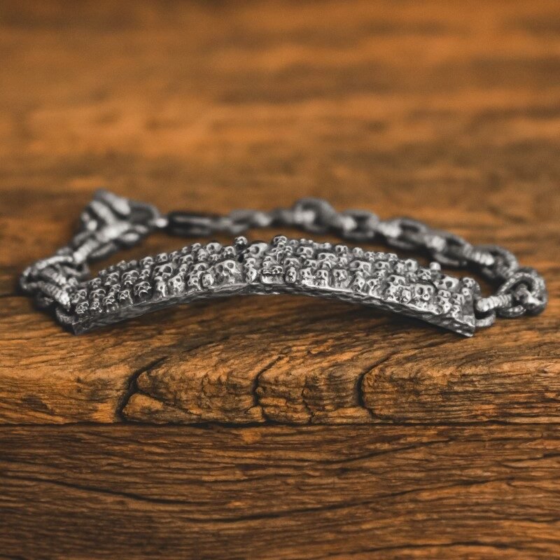 Pulseira de Caveira - Black Skull (Prata)