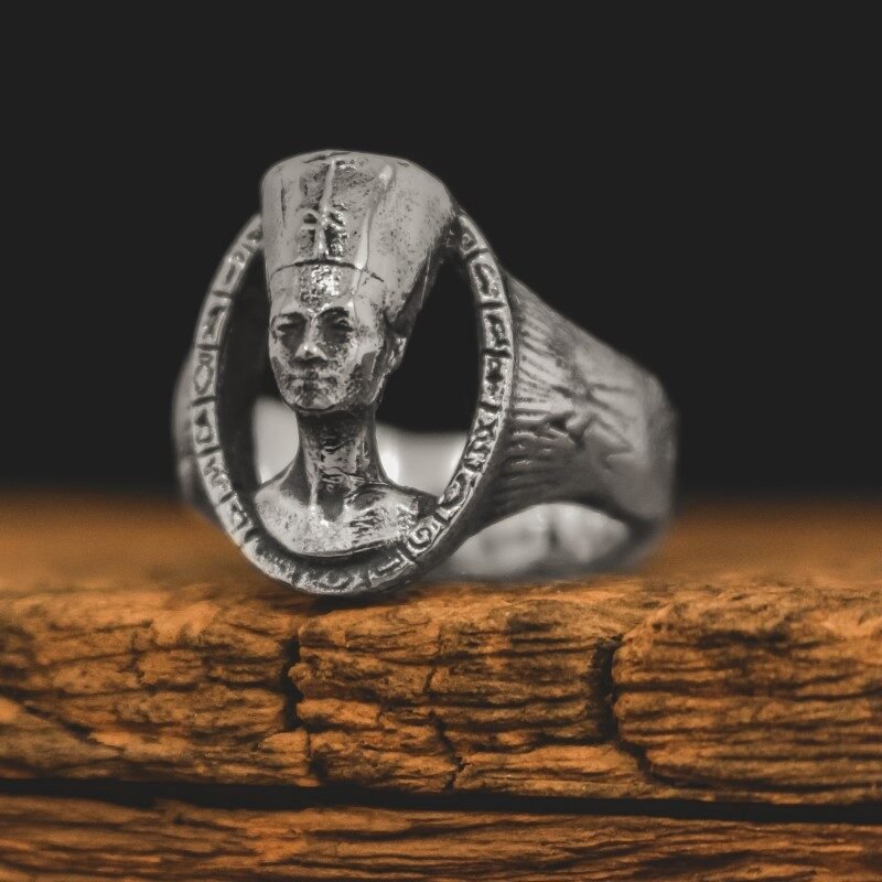 Anel Nefertiti (Prata)