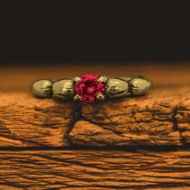 Solitário de Caveira - Skull (Ouro)