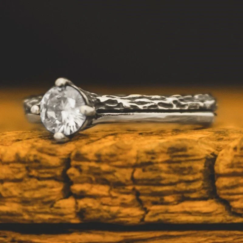 anel_solitário_skive_rustico_prata (4)